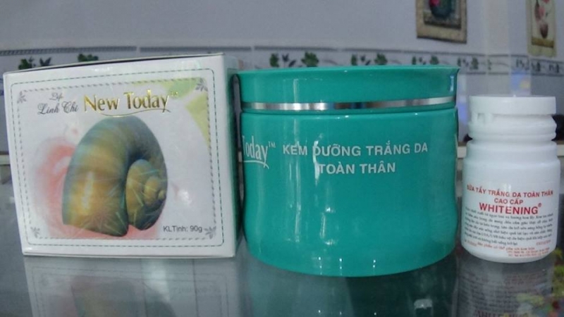 Kem dưỡng trắng da toàn thân linh chi new today với công thức mới không nhờn rít kết hợp với vitamin e kem lạnh thấm sâu vào da,kem giúp nuôi dưỡng tế bào da khỏe mạnh từ bên trong,hỗ trợ và giúp da trắng sáng Kem dưỡng trắng da toàn thân linh chi new today với công thức mới không nhờn rít kết hợp với vitamin e kem lạnh thấm sâu vào da,kem giúp nuôi dưỡng tế bào da khỏe mạnh từ bên trong,hỗ trợ và giúp da trắng sáng